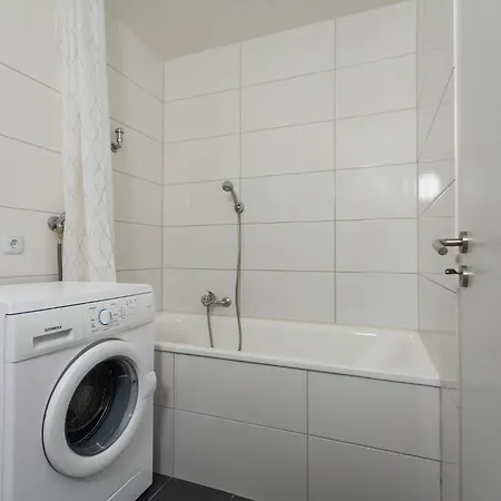 T&k - 3 With Balcony Essen